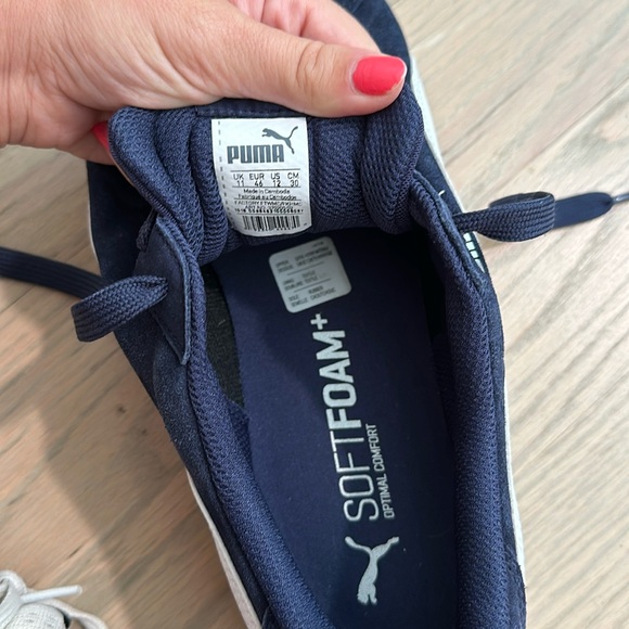 Navy soft foam pumas - Picture 3 of 3